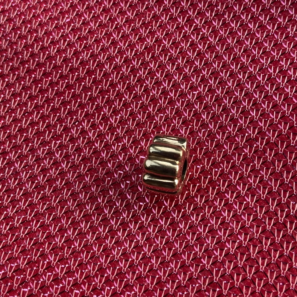 Pandora gold ribbed charm/clip/spacer